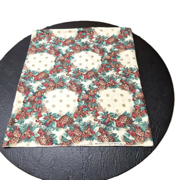 Vintage Christmas Fabric by Joan Kessler for Concord Wreaths Pinecones Berries - Picture 2 of 2